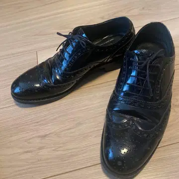 블랙 윙 팁 가죽 신발 4 1/2