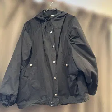 HOWDY 블랙 마운틴 후드티