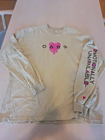 SQUID GAME EMOTIONALLY UNAVAILABLE 티셔츠