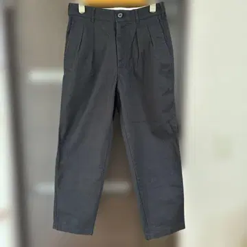 UNIQLO U 와이드 핏 턱 테이퍼드 치노 블랙 73