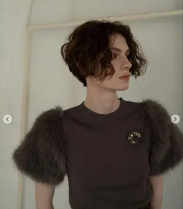 슬리브 퍼 니트 풀오버 2025 Autumn catalog item