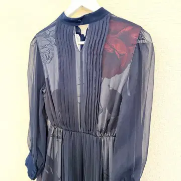 네이비 플라워 프린트 시스루 드레스