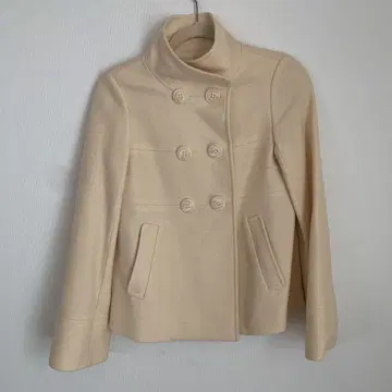 크림색 더블 브레스트 피 코트