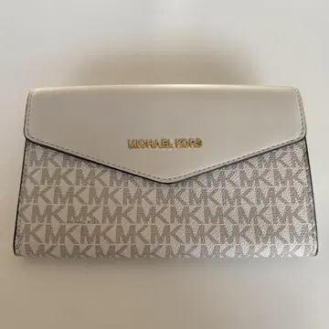 [ 오늘 한정 가격!! ] MICHAEL KORS 실버 클러치백