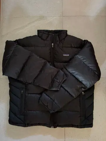 patagonia 블랙 다운 자켓 L