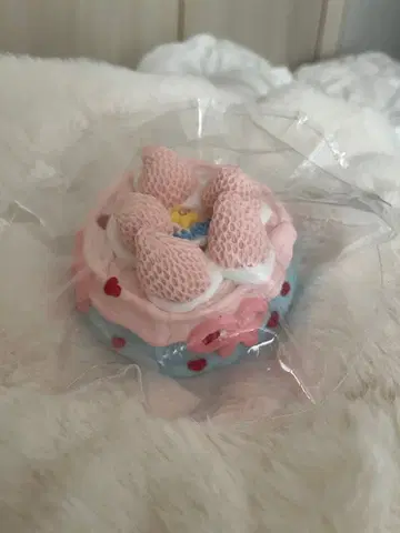 Kikisquishy XL 케이크 흐릿한 봉투