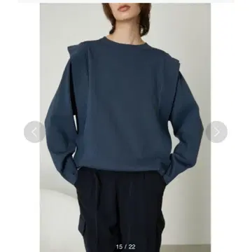 RIM.ARK Ruffle design knit tops 17,600엔