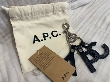 A.P.C. 키링