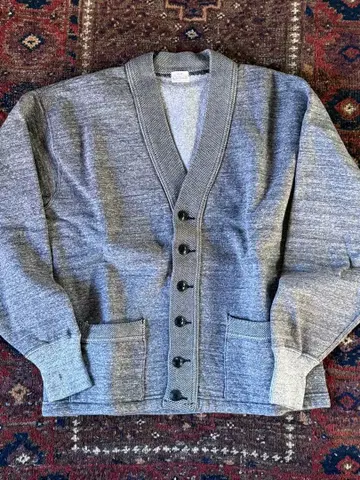 At Last 맨투맨 가디건