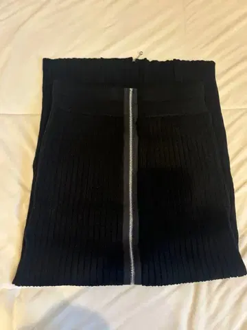 블랙 타이트 스커트