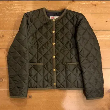 트래디셔널 웨더웨어의 퀼팅 자켓