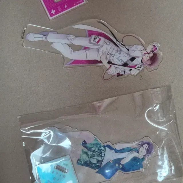 디아볼릭러버즈 사카마키 라이토 아크릴스탠드