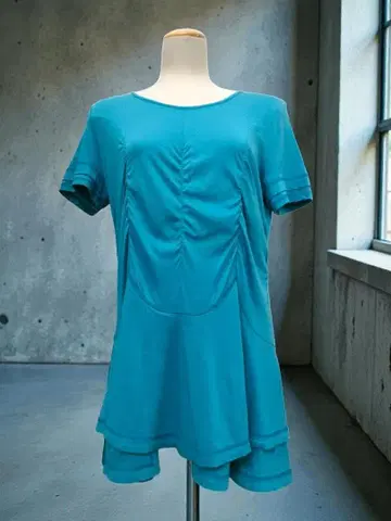 에이코 콘도 블루 튜닉