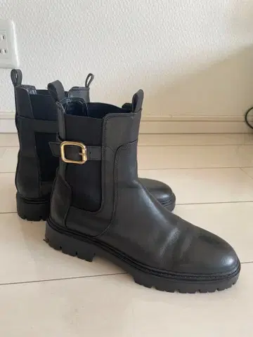 가죽 블랙 사이드 고어 부츠 버클 포함