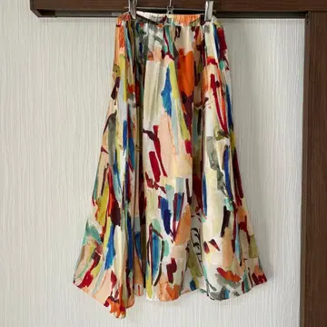 다색 추상 패턴 롱 스커트