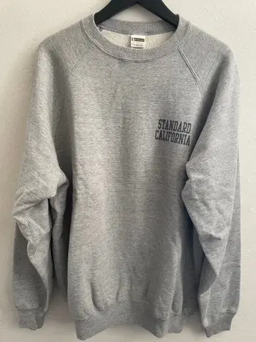 미사용 새상품 STANDARD CALIFORNIA 그레이 맨투맨