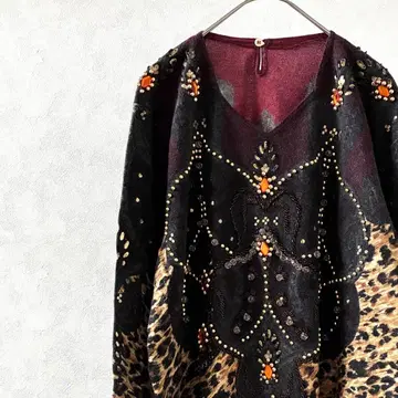 니트 스웨터 긴팔 V넥 레오파드 무늬 비쥬 루즈핏