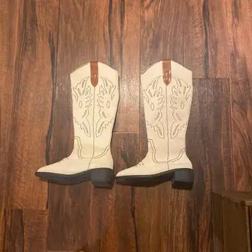 자수 장식 화이트 웨스턴 부츠