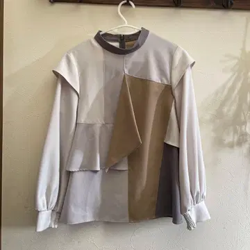 유나이티드 도쿄 비대칭 디자인 긴팔 블라우스