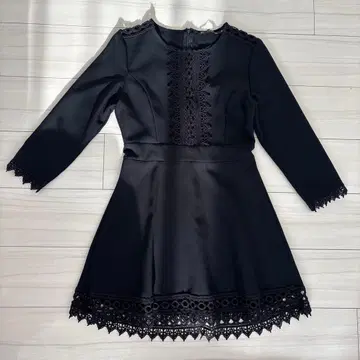 ZARABASIC 자라 베이직 블랙 레이스 A라인 원피스
