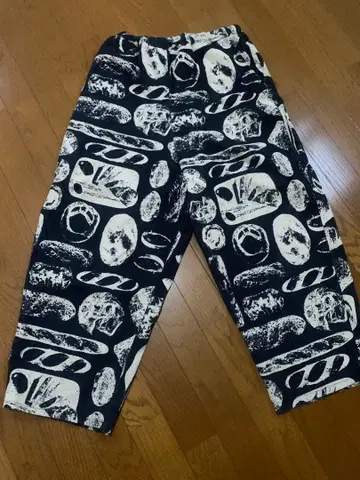 merlot 멀로 빵 패턴 팬츠