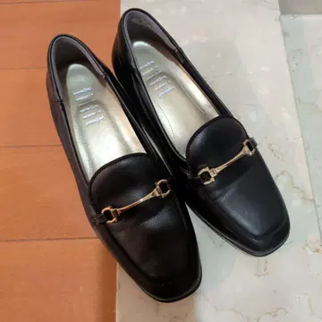 fitfit 블랙 로퍼