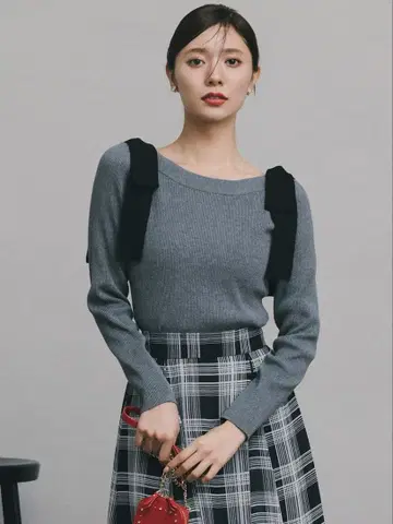 CELFORD 숄더 리본 니트 풀오버 그레이