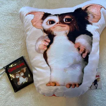 그렘린 쿠션과 키링 세트