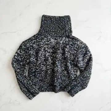 러그앤본 믹스 트위드 터틀 니트