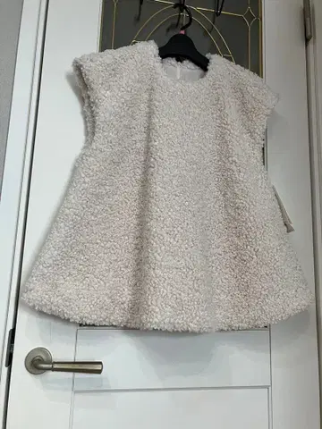 택 포함 새상품 보아 슬리브리스 베스트