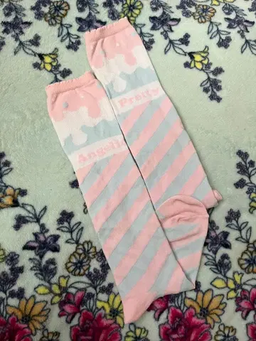 엔젤릭 프리티 밀키 플래닛 오버니