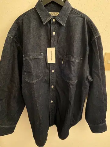 미사용 새상품 쿠티 데님 셔츠