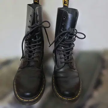 닥터마틴 부츠 10홀