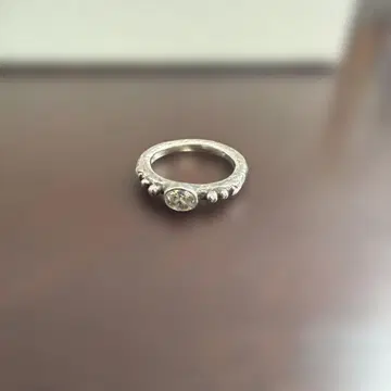 로리 로드킨 반지