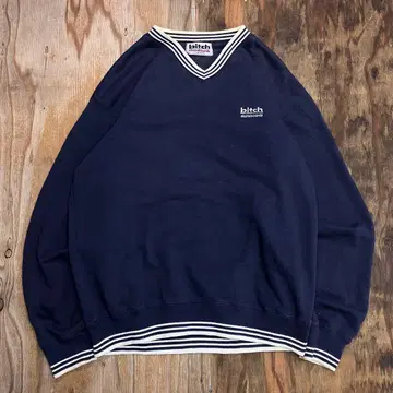 90s BITCH 링거 맨투맨 V넥 스케이트 VINTAGE