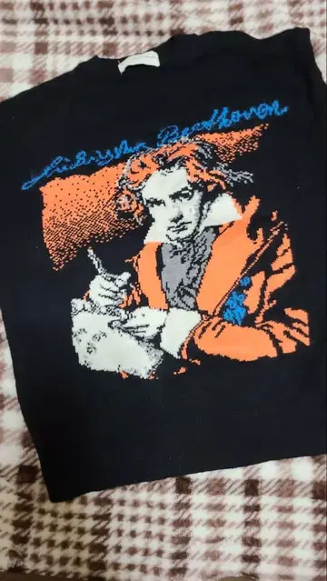 GU 뷰티풀 피플 베토벤 니트