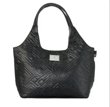 루트 백 인 백 기능으로 내용물 정리 정돈 가능!