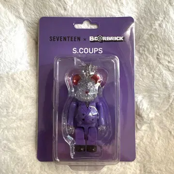 에스크프스 베어브릭 세븐틴 seventeen