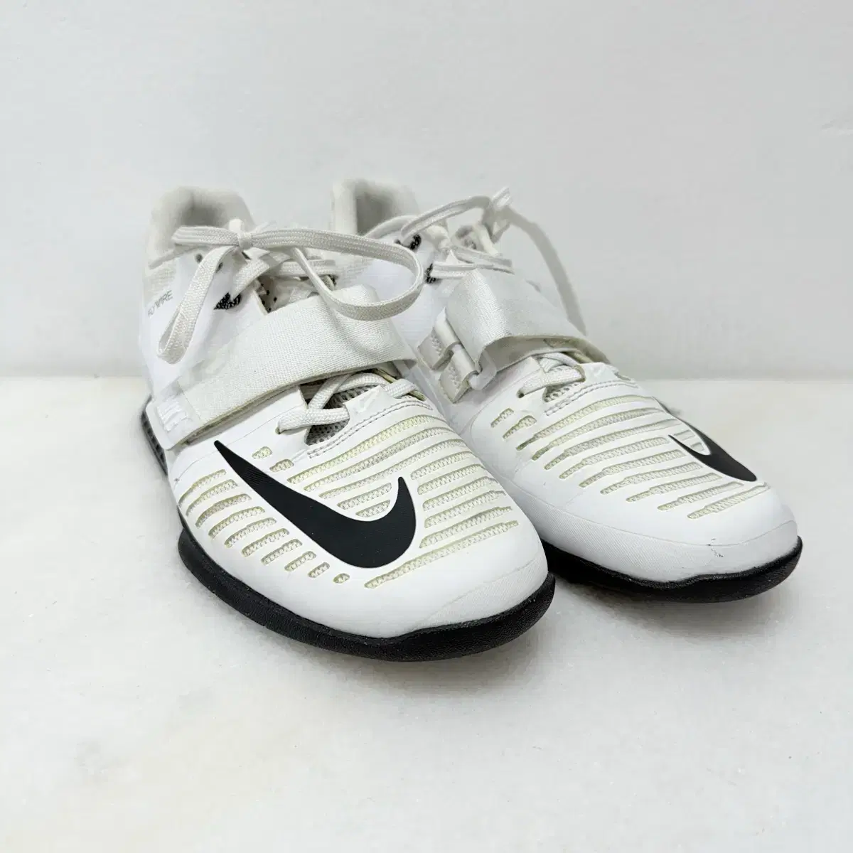 reebok legacy vs nike romaleos 3