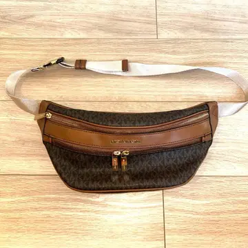 MICHAEL KORS 바디백 브라운