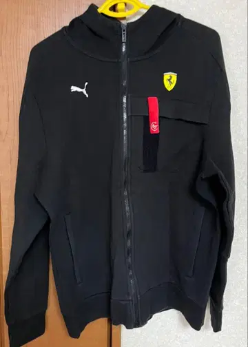 [ 새상품 ] PUMA x FERRARI 콜라보 집업 후드티
