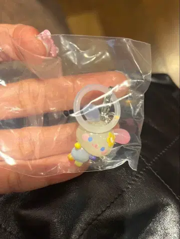 산리오 윳토메지루시 액세서리 우사하나