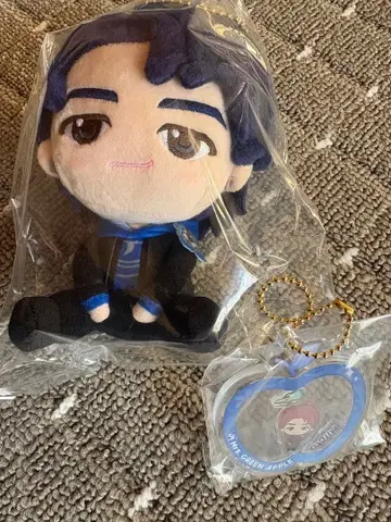 미세스 와카이 히로토 마스코트와 바스락참 세트 1