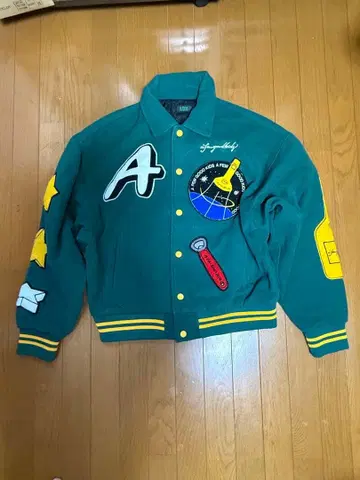 a few Goodkids 바시티 자켓 우주선 자수