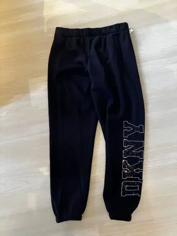 다나카란 뉴욕 DKNY 스웨트 팬츠