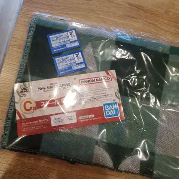 Mrs. GREEN APPLE 스톨