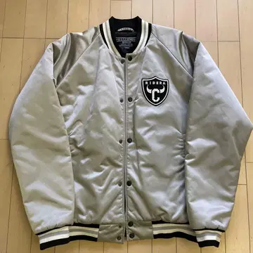 CHALLENGER RIBERA 바시티 자켓 L 사이즈 실버