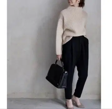 The Days 도쿄 그레이 니트