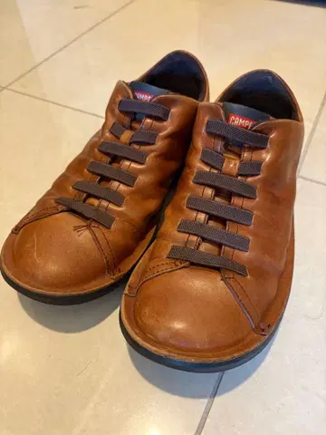 Camper 브라운 가죽 스니커즈 26.5cm