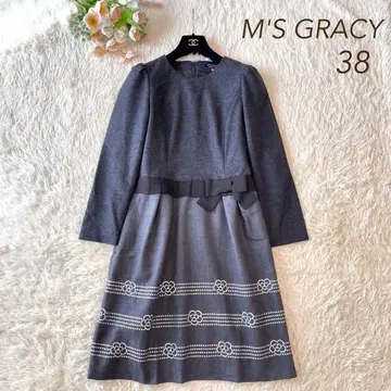 컨디션 최상 M'S GRACY 플라워 모티브 울 원피스 그레이 38